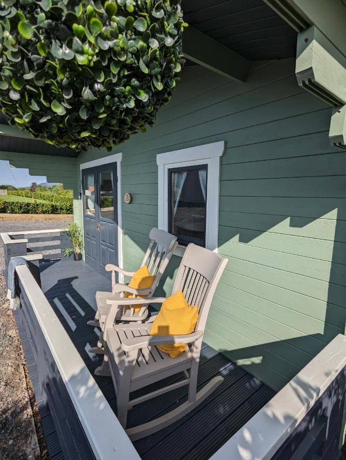 Westport Country Chalets Екстериор снимка