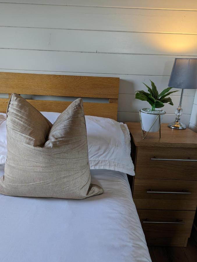 Westport Country Chalets Екстериор снимка